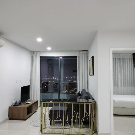 The Bridge Residence Phnom Penh Esterno foto