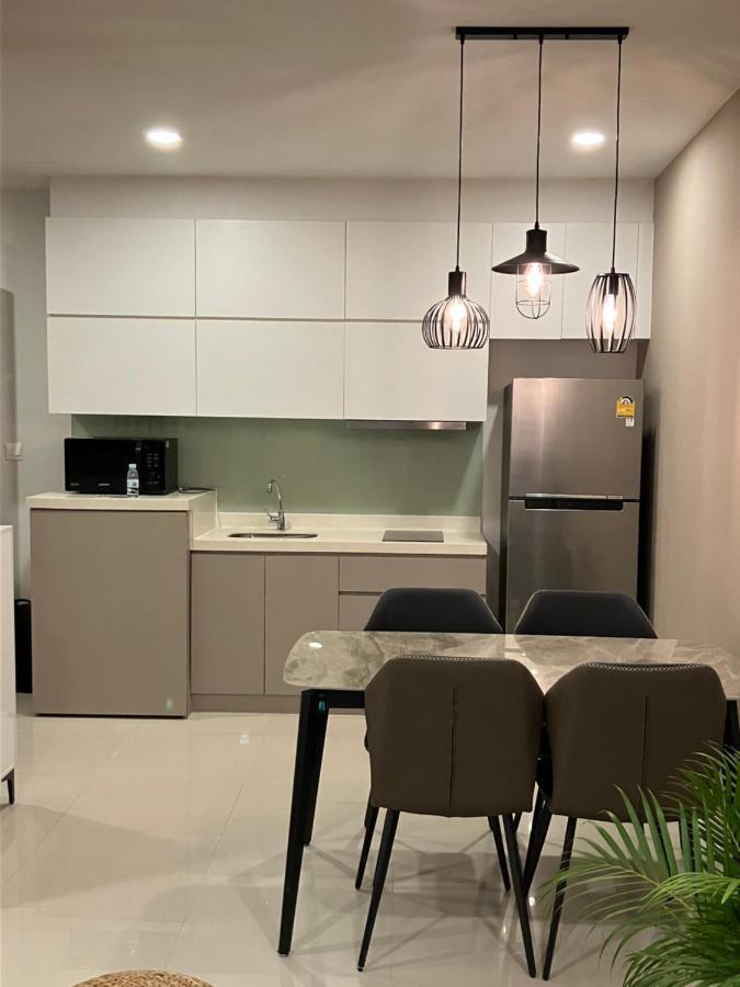 The Bridge Residence Phnom Penh Esterno foto