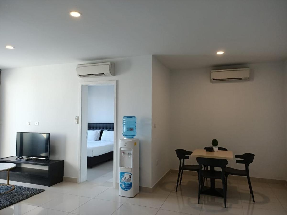 The Bridge Residence Phnom Penh Esterno foto