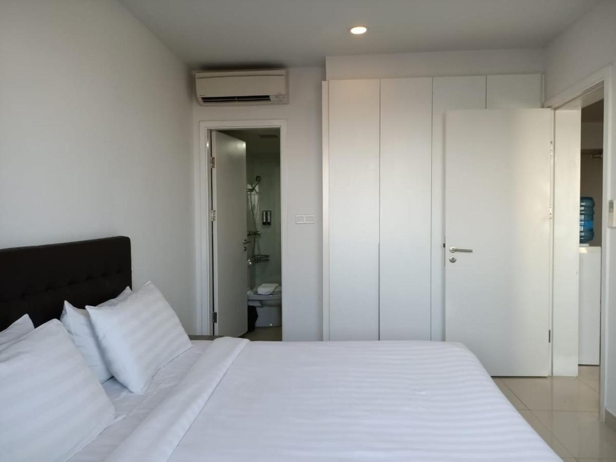 The Bridge Residence Phnom Penh Esterno foto