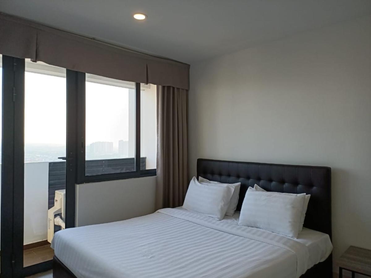 The Bridge Residence Phnom Penh Esterno foto